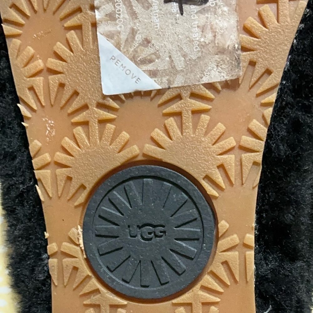 Ugg Women's Fluff Yeah Blk Comfort Slides Slippers Size 8 - Picture 11 of 13